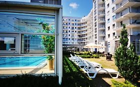 Apartament Diva Rosa - Panorama z aneksem kuchennym
